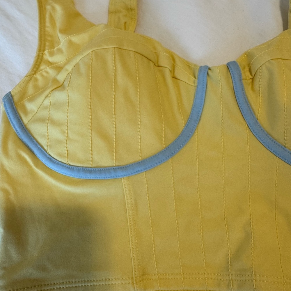 Fabletics Yellow Sports Bra - Picture 3 of 5